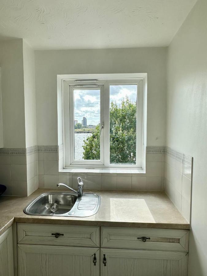 River Views From Canary Wharf Appartement Londres