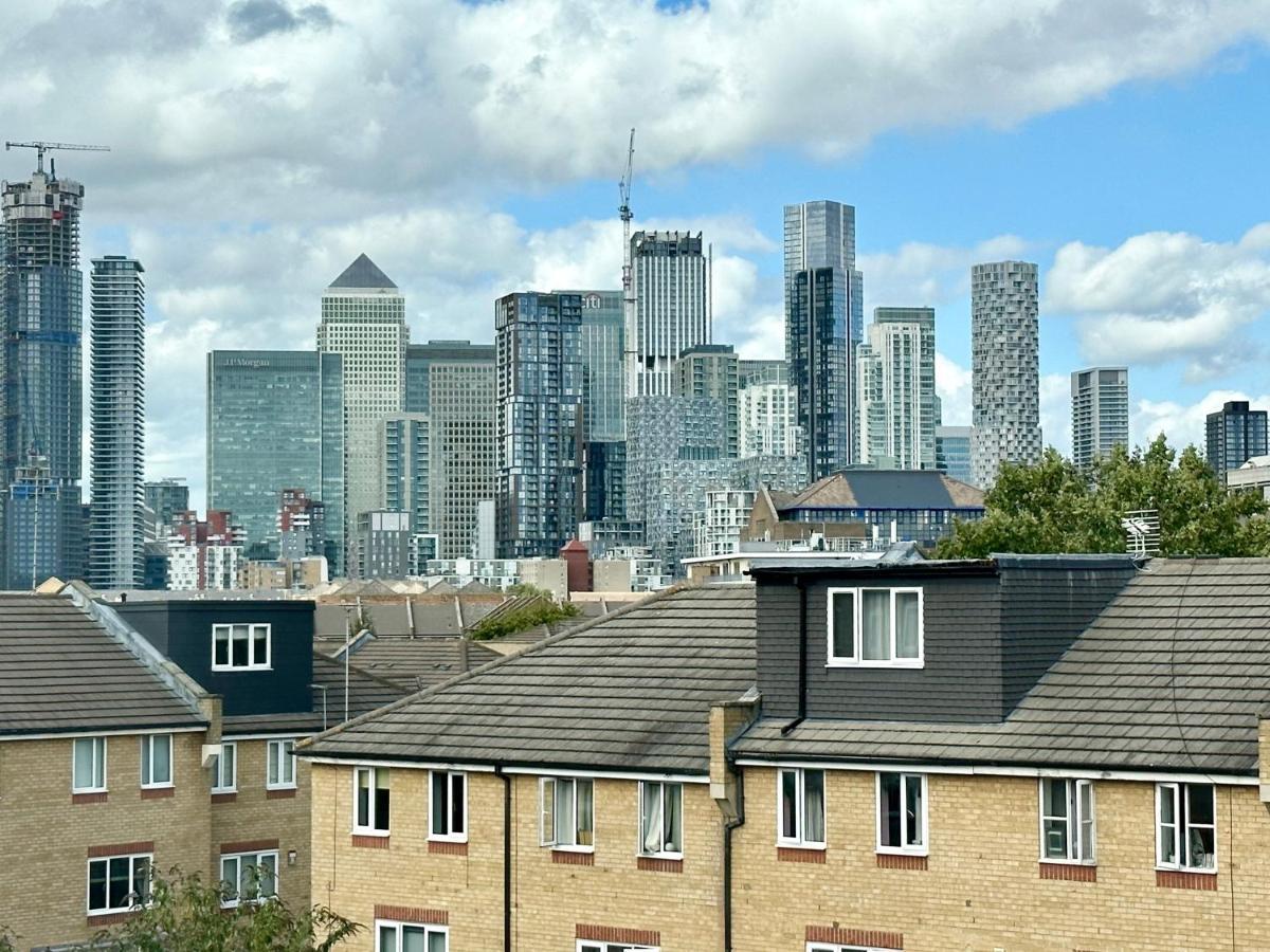 River Views From Canary Wharf Londra